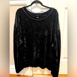 Free People Crushed Velvet Long Sleeve Top Black size Large
